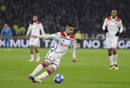 納以驚人的 納以驚人的